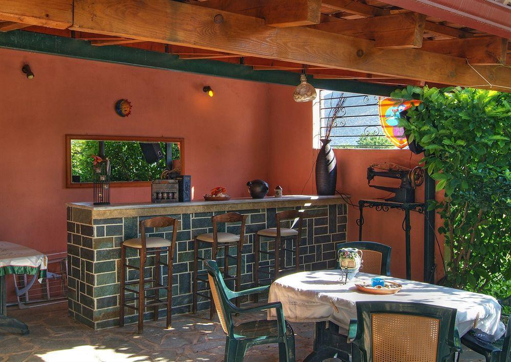 Kelari Studios Ámfissa Exterior foto