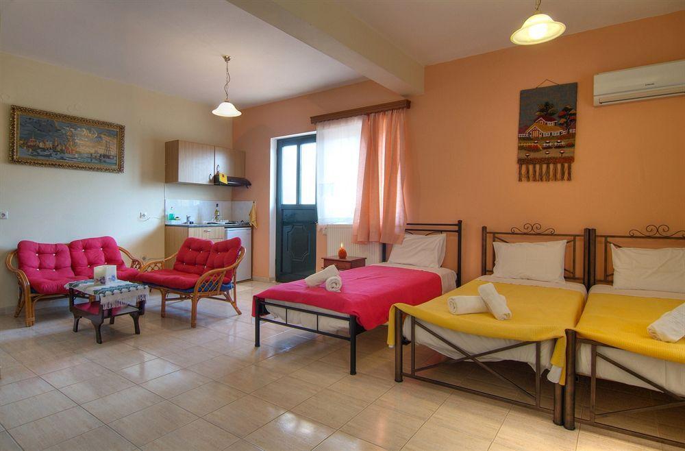 Kelari Studios Ámfissa Quarto foto